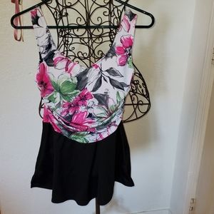 NWOT One piece Swimsuit 🩱.